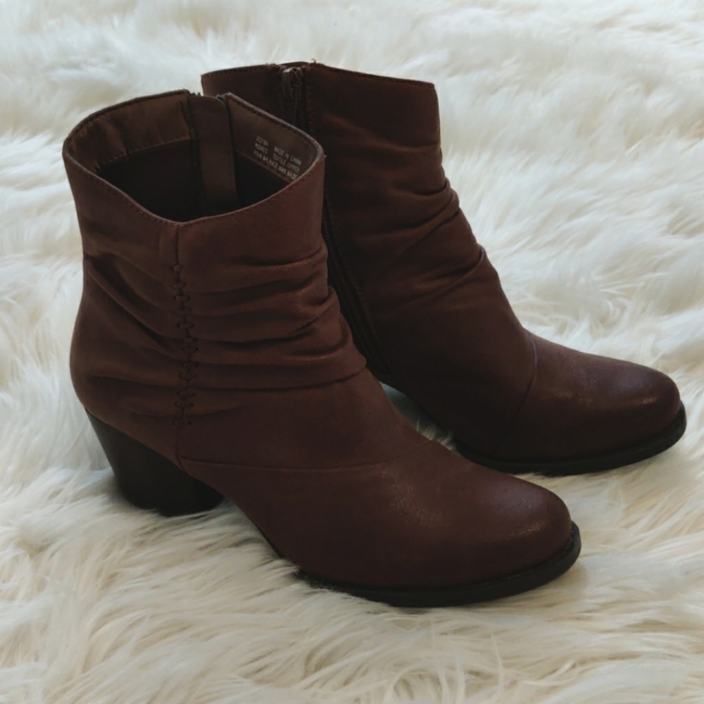 BareTraps Ankle Boot, Brown, Women's 6.5